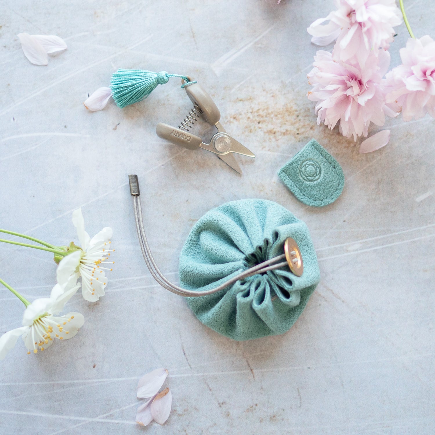 cohana japanese mini scissors with suede pouch